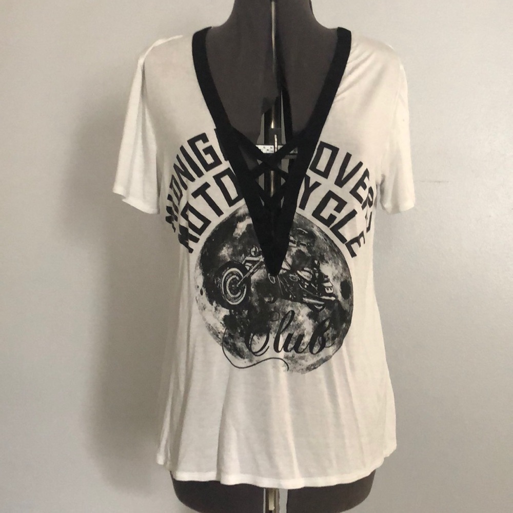 Deep v neck graphic tee